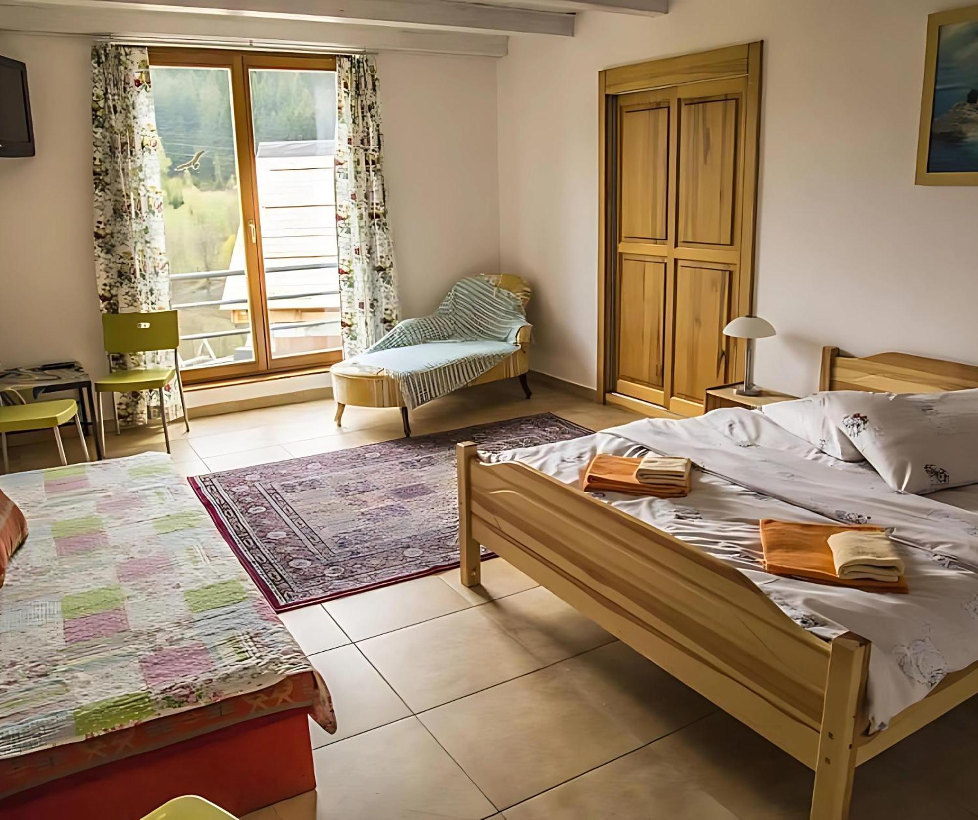 Hotel Modrin بيتس بود سنيزكو المظهر الخارجي الصورة